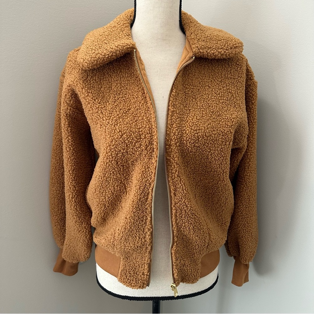 NWT Free Assembly Sherpa Teddy Bomber Style Jacket - Picture 5 of 5